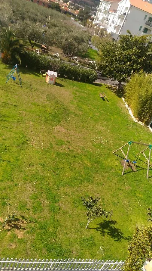 מלון דירות פייטרה ליגורה Il Borgo Degli Ulivi Resort