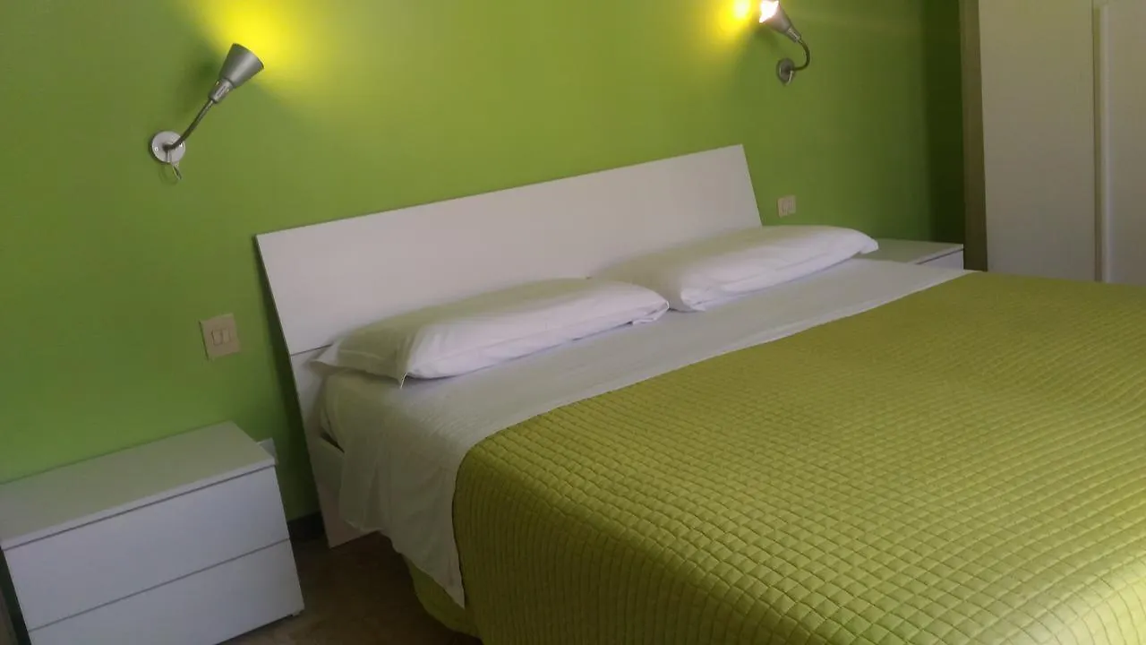*** Apart Otel Il Borgo Degli Ulivi Resort Pietra Ligure İtalya